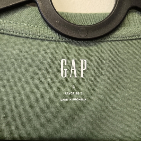 Gap Favorite V-neck T-shirt Star Print olive Green L - Picture 5 of 8